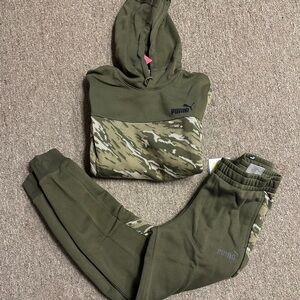 Puma Men’s Olive Green Camo Joggers Set